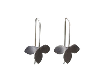 Leaf earrings // 135