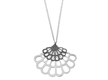Floral fan necklace // 115