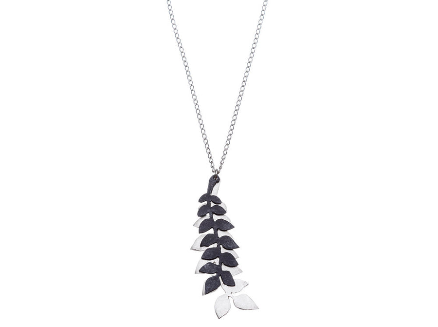 Leaf necklace // 167