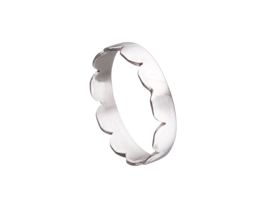 Frill ring - Polished // 648