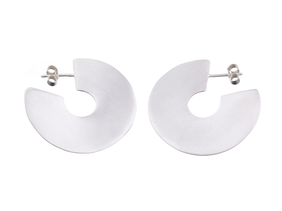 Wave hoop earrings // 884S