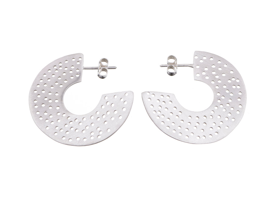 Wave hoop earrings // 884H